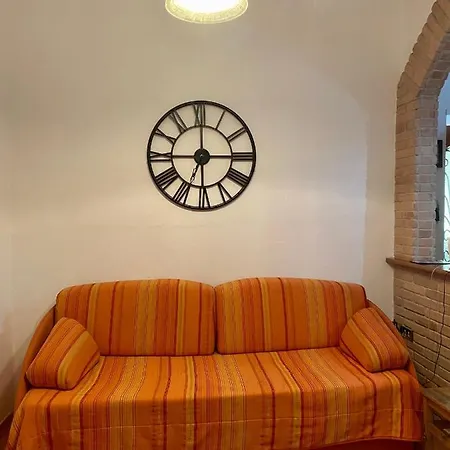 House Ginevra * Formia
